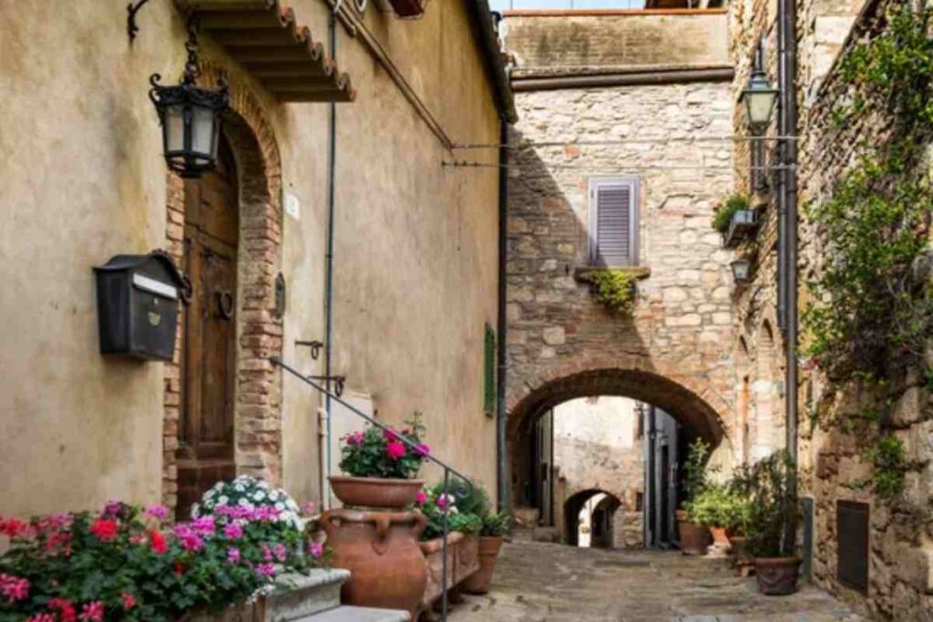 Scorcio del borgo toscano