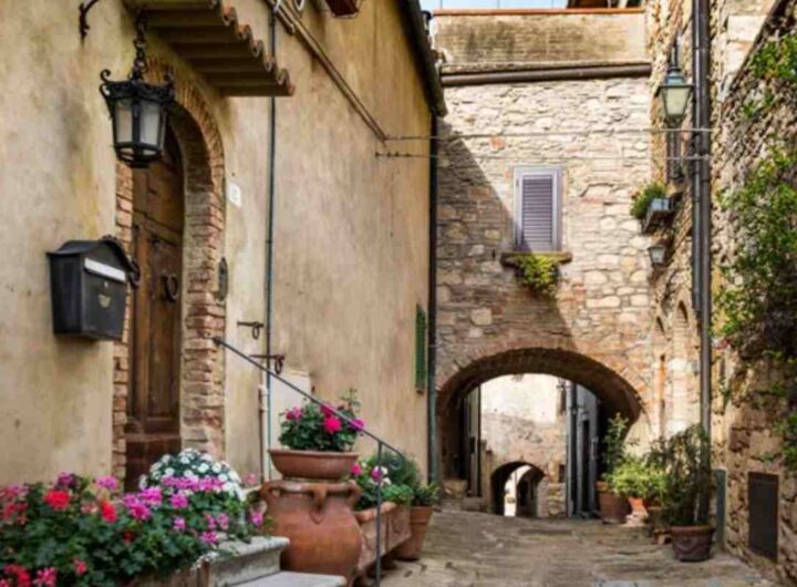 Scorcio del borgo toscano