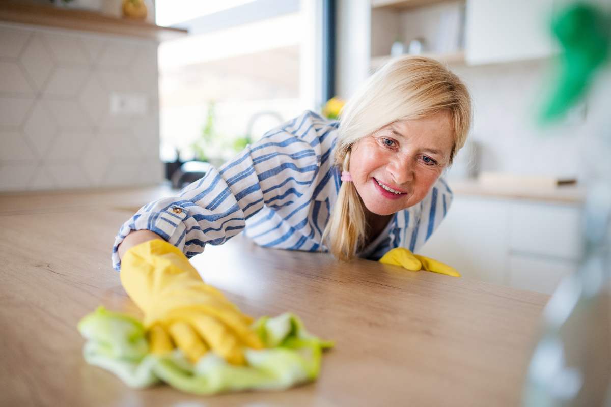 come lavare il legno