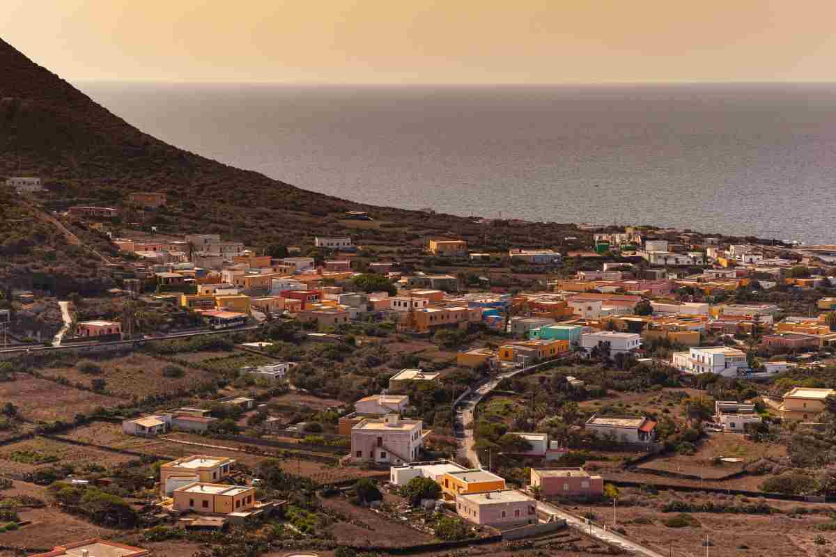 3 isole italiane tra l'europa e l'africa al centro del Mediterraneo: le isole pelagie