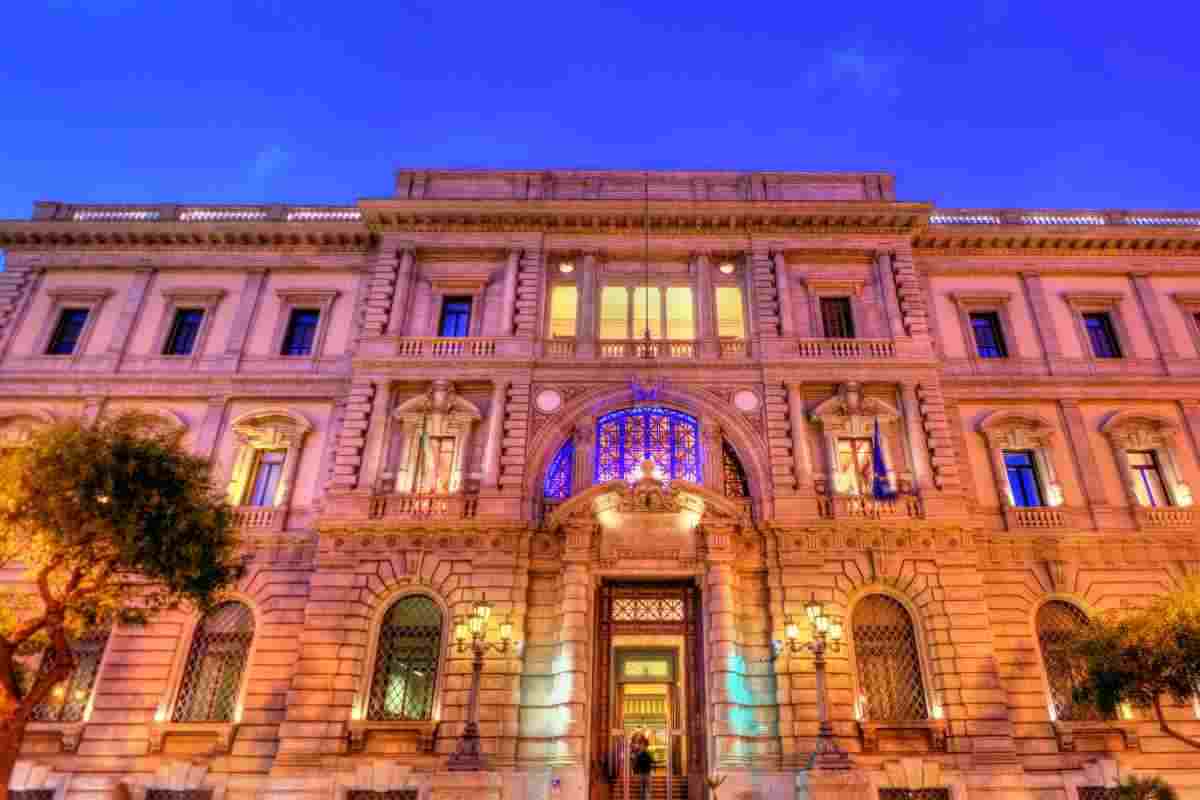 "Tenete contanti in casa", l'allarme della BCE, tutti i dettagli