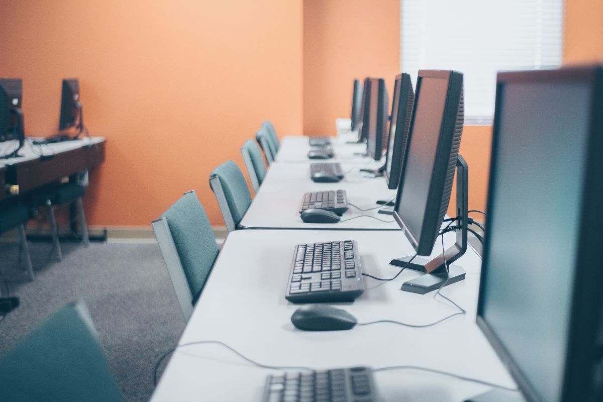 Tutti sbagliano la precedenza ai quiz per la patente
