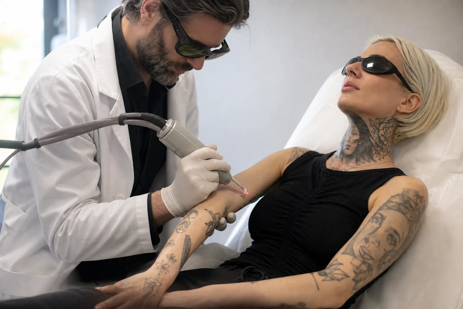Rimozione tatuaggi: la tendenza tra le celebrity italiane